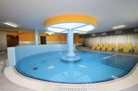 Piscina interna all'Hotel SunGarden a Siofok - hotel 4 stelle con servizi wellness a Siofok