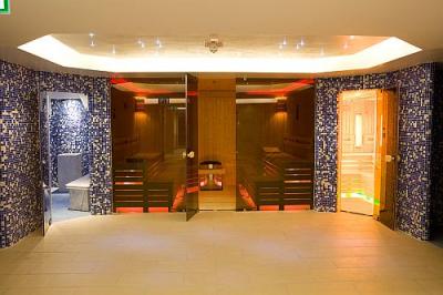 Hotel Zenit Balaton - de saunawereld van het hotel met Finse sauna, infra-, licht- en aromacabine en stoombad - ✔️ Hotel Zenit**** Balaton Vonyarcvashegy - wellnesshotel tegen actieprijzen met mooi panoramauitzicht over het Balatonmeer in Hongarije