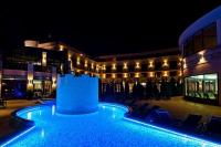 Romantic wellness holiday in the Hotel Kapitany in Sumeg - pool in night lihgts