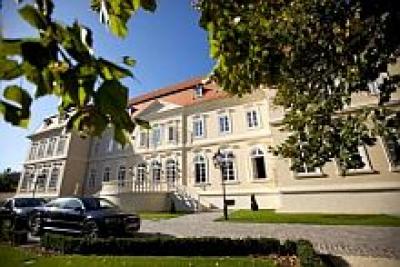 ✔ La Contessa Castle Hotel Szilvasvarad - Hotel nella valle di Szalajka - ✔️ Castello La Contessa Hotel**** Szilvasvarad - hotel benessere a mezza pensione economico a Szilvasvarad