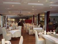 Restaurant cu mâncăruri unguresc în Hotel Duna Relax Event Rackeve