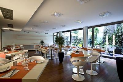 Restaurant aan de voet van de Budaer berg in het Lanchid 19 Design Hotel in Budapest - Lánchíd 19 Hotel**** Budapest - design hotel Boedapest