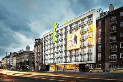 Ibis Styles Budapest City - 3-star hotel on the Pest side of Budapest - ✔️ Ibis Styles Budapest City*** - Panoramic view to the Danube 
