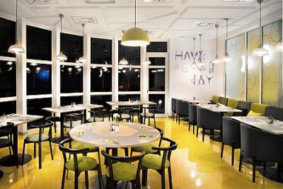 Lobby bar del Ibis Styles Budapest City - ✔️ Ibis Styles Budapest City*** - Ibis Styles al lado de la Puente Petofi a precio favorable