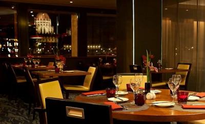 Elegante restaurant del hotel de 4 estrellas Novotel Budapest Danube  - ✔️ Hotel Novotel Danube Budapest**** - Novotel Danube Budapest