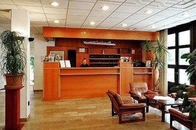 Online reservation of Hotel Romai in Budapest - Hotel Romai Budapest - Hotel with affordable prices and panoramic view to the Danube at Romai Part