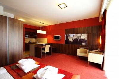 Suite elegante al Royal Club Hotel - hotel di wellness a Visegrad  - ✔️ Royal Club Wellness Hotel**** Visegrád - hotel benessere con pacchetti di mezza pensione a Visegrad