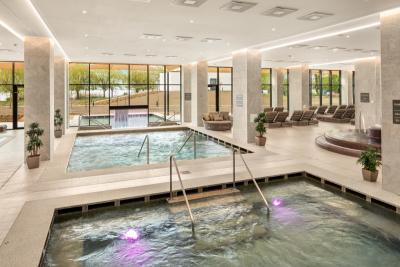 Promozione Wellness Hotel sul Lago Balaton - ✔️ Sirius Hotel Keszthely **** - Hotel benessere scontato a Keszthely sulla riva del Balaton