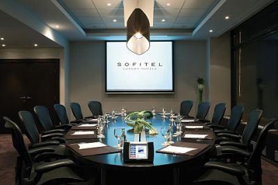 Conferentiezaal in Hotel Sofitel Chain Bridge Boedapest Luxe Hotel in Budapest  - Hotel Sofitel Budapest Chain Bridge***** - Hotel Sofitel Kettingbrug Boedapest