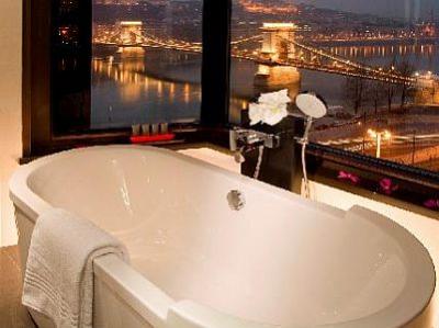 Sofitel Budapest Chain Bridge - Ванная в 5-звездном отеле Софитель на берегу Дуная - Hotel Sofitel Budapest Chain Bridge***** - Отель Софитель Будапешт