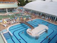 Hôtel Thermal Aqua en Hongrie - l'hôtel de 3 étoiles de Mosonmagyarovár - la piscine extérieure