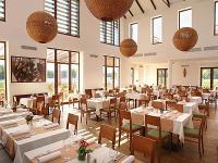 Mooi en elegant restaurant van Tisza Balneum Hotel in Tiszafured