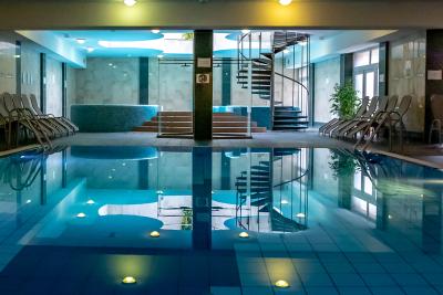 Hotel Vital Zalakaros - thermal och wellness hotel i Zalakaros till wellness helg i Ungern - ✔️ Hotel Vital**** Zalakaros - Special erbjudande med halfpension och wellness I Hotel Vital Zalakaros