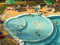 Wellness Hotel Azur - children's pool - Siofok