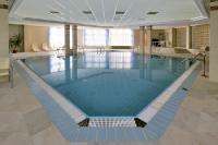 Hotel Rubin Wellness w Budzie - Basen kryty