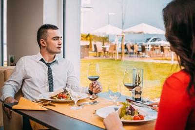 Hotel Yacht Wellness Siofok 4* specialități alimentare la Yacht Hotel - ✔️ Yacht Wellness Hotel**** Siófok - Promoții la Hotelul Yacht Wellness din Siofok