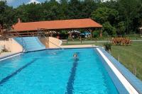 Zwembad in het Parkhotel Zichy - wellnessweekend in Bikacs