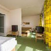 Mooie en ruime hotelkamer van het Hotel Napfény in Balatonlelle met gunstige halfpension