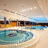 Det vida simmbassäng i Greenfield Spa Hotell vid österikiska gränsen