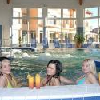 Hotel Aqua Spa Wellness w Cserkeszolo kryty basen i jacuzzi