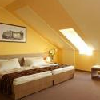 格安価格でご宿泊頂けるダブルル-ムのお部屋。ブダペストから近いグドゥル－にあるホテルエルジ－ベットキラ－イネ－を是非ご利用ください