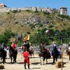 Ritterspiele in der Nähe von der Burg in Sümeg und von dem Hotel Kapitany