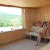 Hôtel Residence Ozon à Matrahaza à la campagne de la Hongrie est un hôtel de luxe élégant avec une cabine de sauna avec une vue panoramique