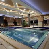 Elegancki basen kryty - Hotel Wellness Villa Volgy w Eger 