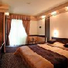 Tharmaal Hotel Apollo in Hajduszoboszlo, Hongarije - beschikbare tweepersoonskamer van het viersterren hotel