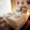 Habitación húngara del Hotel Bonvino en Badacsony al Balaton. Media pensión y precios reducidos