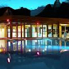 Открытый плавательный бассейн в термальном отеле Хевиз - Thermal Hotel Heviz - Danubius Hotel Heviz