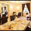 Elegante restaurante del Ipoly Residence Hotel en Balatonfured , cercano a los bailes de Anna Elegante restaurante del Ipoly Residence Hotel en Balatonfured , cercano a los bailes de Anna