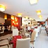 Royal Club Hotel har restaurang med ungerska specialitet i Visegrad i närheten av Budapest i Ungern